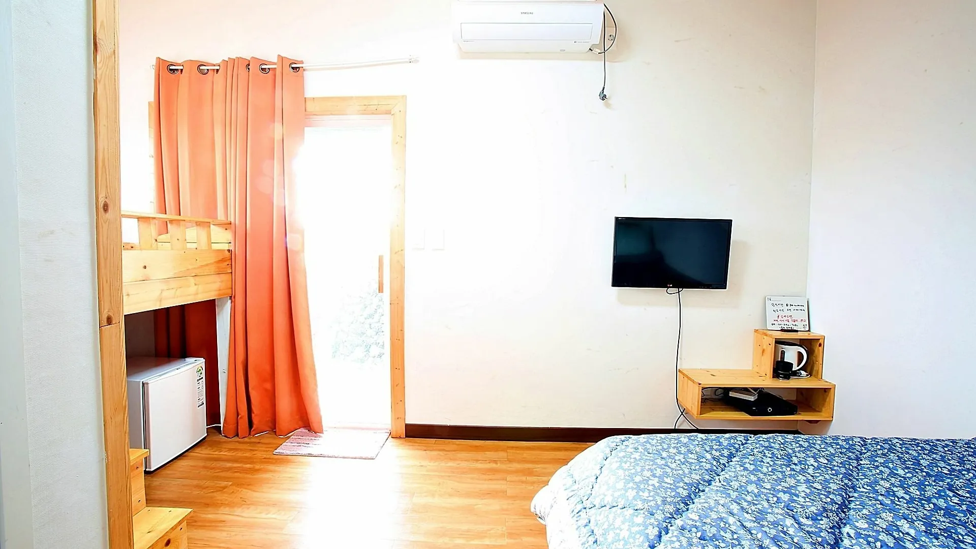 Jini Cottage Jeju 2*,  South Korea